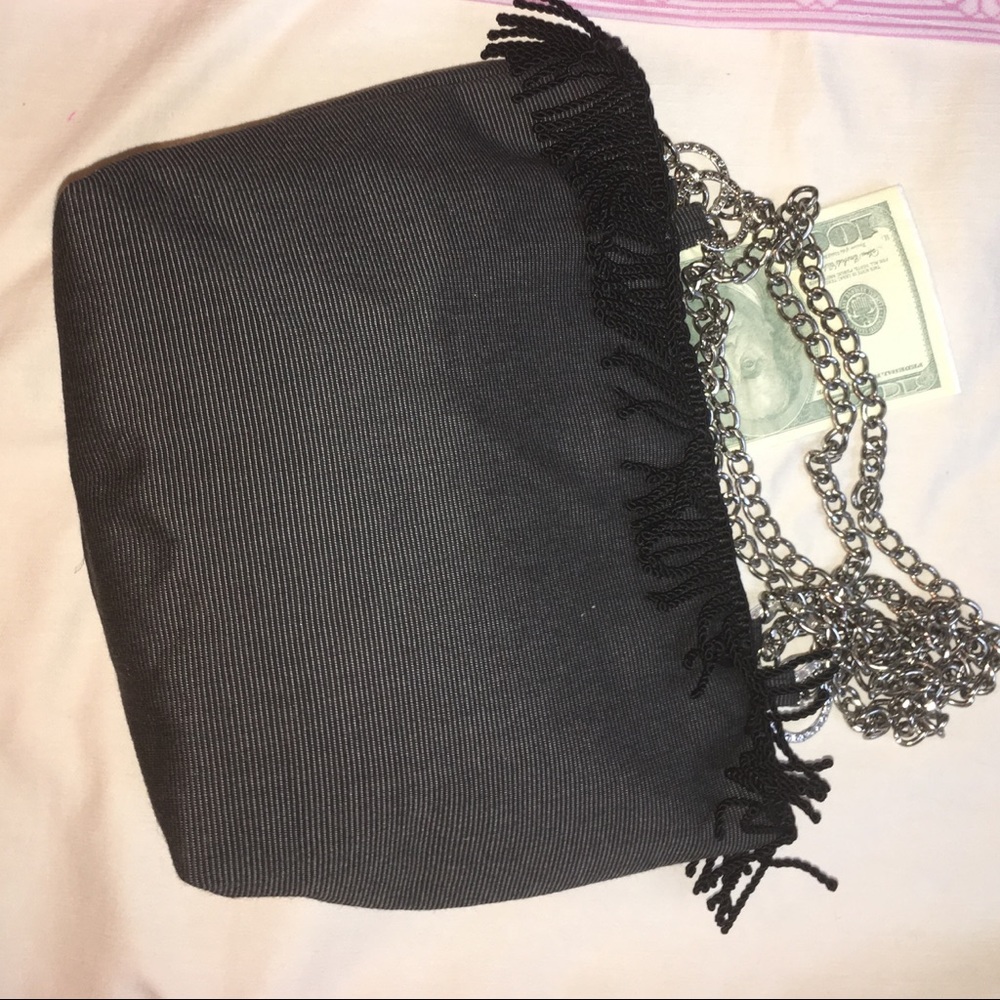 REDUCED AGAIN Black purse/fringe chain, - Picture 7 of 12